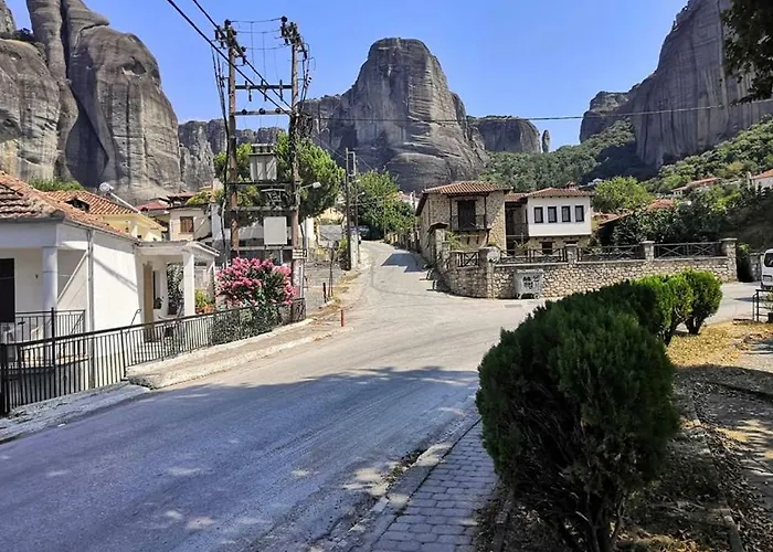 The Little Gem Under The Rocks Apartment *